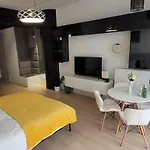 Hanza Tower 306, Basen, Sauna, Jacuzzi, Fitness Lejlighed